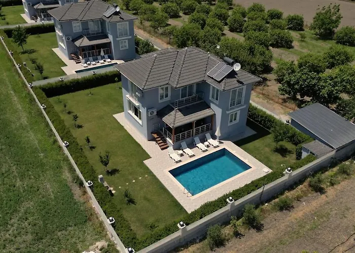 Dogakent Lodos Villa *