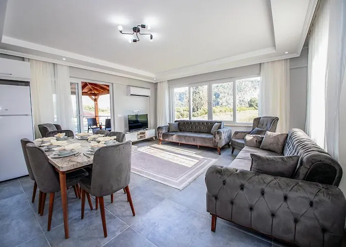 Dogakent Lodos ヴィラ